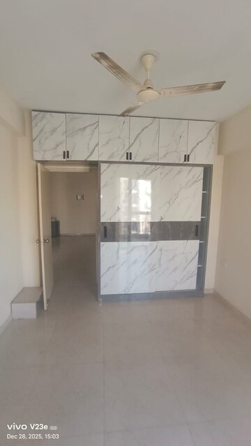 Room in 2 BHK Apartment at Signature Signum 95 II, Sector 95 – for Rent