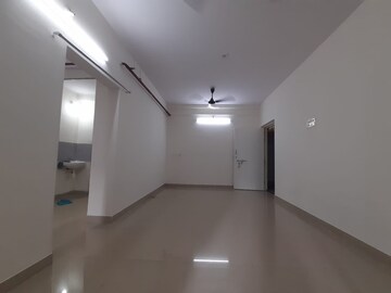 Room in 1 BHK Apartment at Goregaon West – for Rent