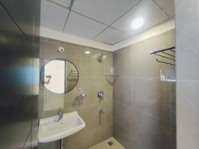 Bathroom, rajapushpa-provincia 3 Bedroom 1715 Sq.Ft. Apartment In Narsingi Hyderabad 9705383