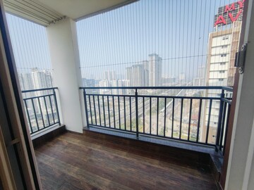 Room in 3 BHK Apartment at Rajapushpa Provincia, Narsingi – for Sale