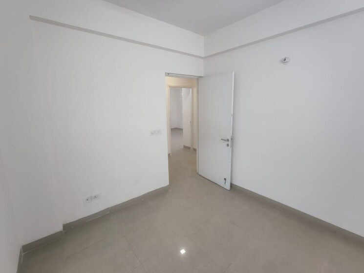 Room, emaar-emerald-estate 3 Bedroom 1395 Sq.Ft. Apartment In Sector 65 Gurgaon 9705379