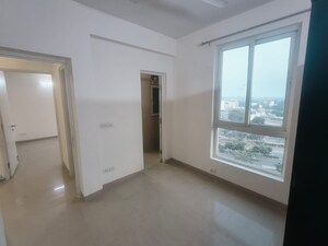 3 BHK Apartment For Rent in Emaar Emerald Estate, Sector 65