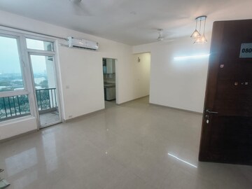 Room in 3 BHK Apartment at Emaar Emerald Estate, Sector 65 – for Rent