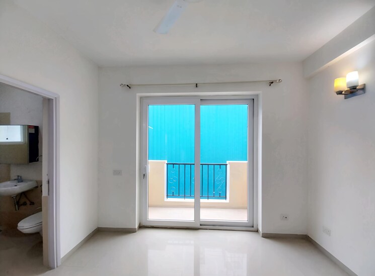 Room, emaar-mgf-emerald-hills 3 Bedroom 1370 Sq.Ft. Apartment In Sector 65 Gurgaon 9705394