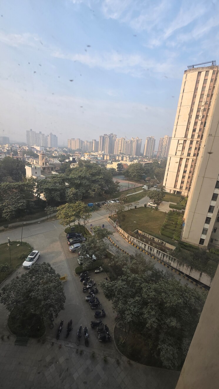 Swimming Pool, unitech-horizon 3 Bedroom 1768 Sq.Ft. Apartment In Pi Greater Noida Greater Noida 9705429