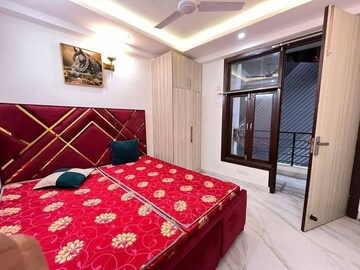 Bedroom in 2 BHK Apartment at Saket – for Rent