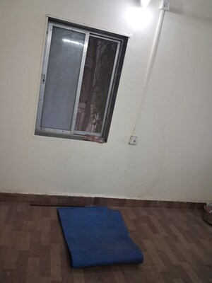 Furnished Amenities in 2 BHK Apartment at Andheri CHS, Andheri West – for Sale