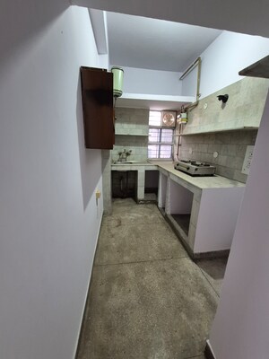 Kitchen in 1.5 BHK Apartment at Mayur Vihar – for Rent