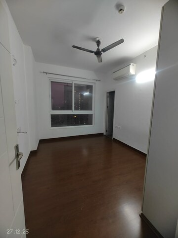 Room in 3 BHK Apartment at Mapsko Mount Ville, Sector 79 – for Rent