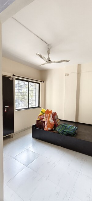 Bedroom in 1.5 BHK Apartment at Wadgaon Sheri – for Rent