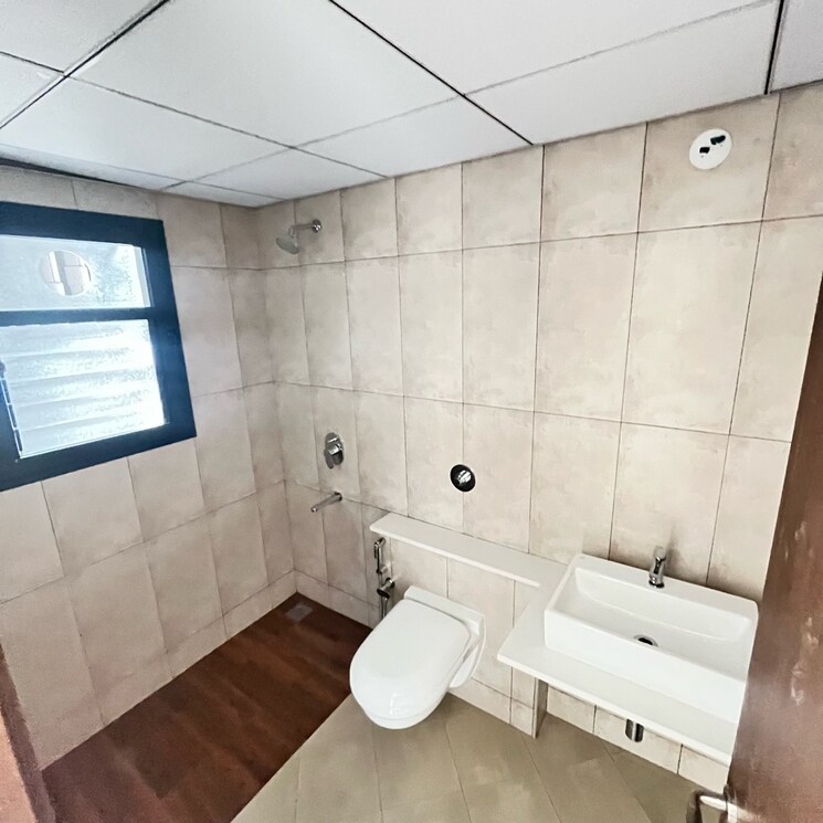 Bathroom, assetz-canvas-and-cove 2 Bedroom 969 Sq.Ft. Apartment In Hosur Road Bangalore 9705439