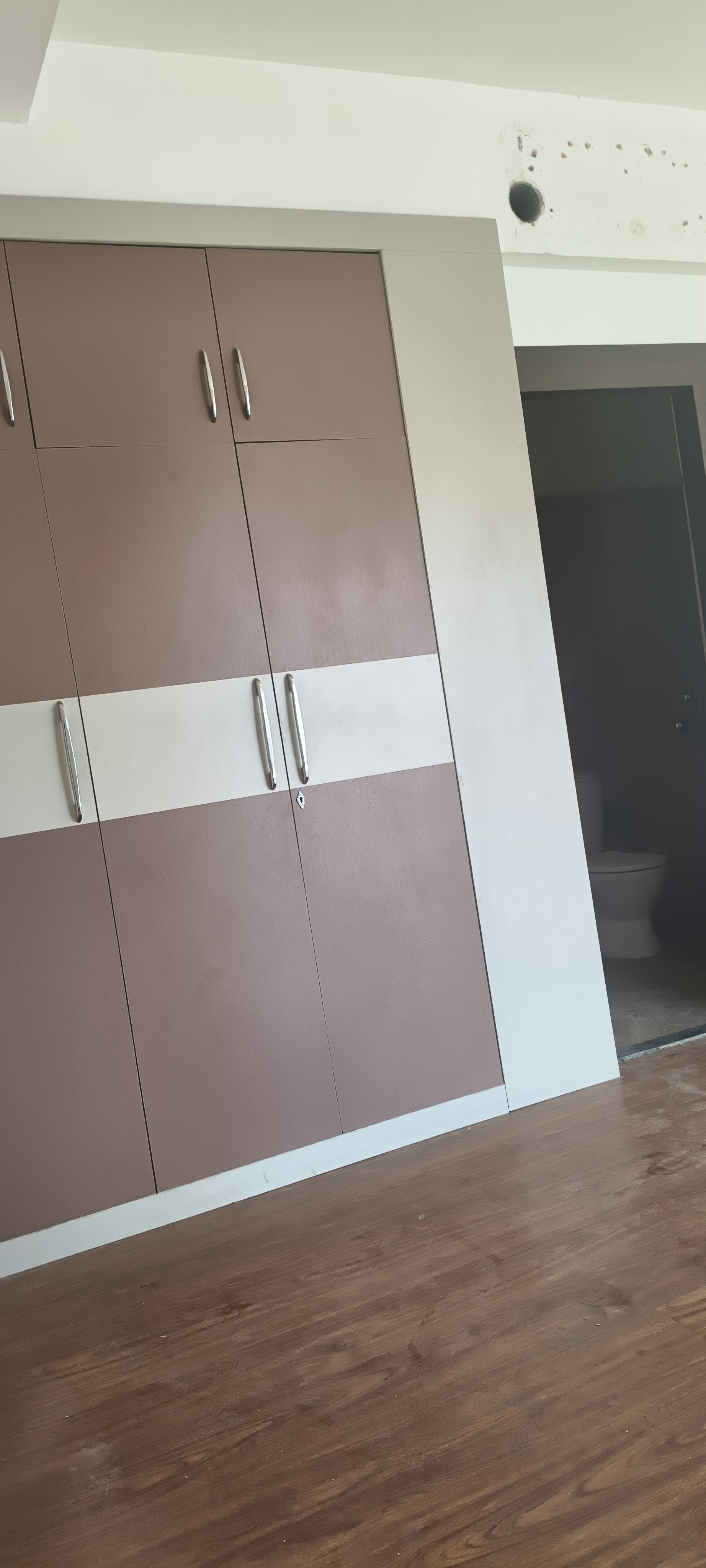 2 BHK Apartment For Rent in Prateek Grand City