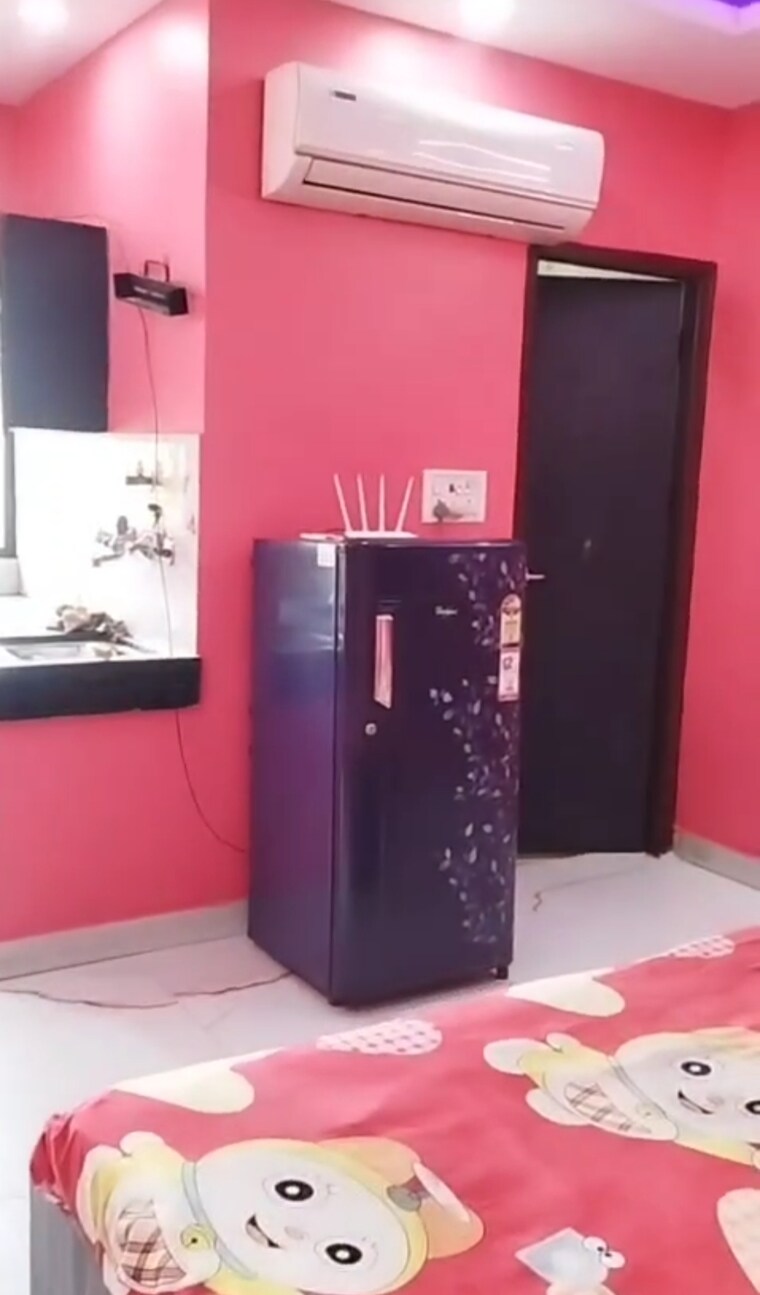 Room, patel nagar 1 RK 350 Sq.Ft. Builder Floor In Patel Nagar Delhi 9705488