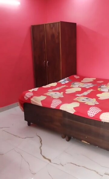 Bedroom in 1 RK Builder Floor at Patel Nagar – for Rent
