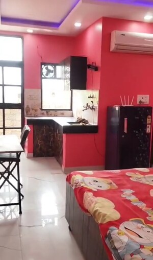 Bedroom in 1 RK Builder Floor at Patel Nagar – for Rent