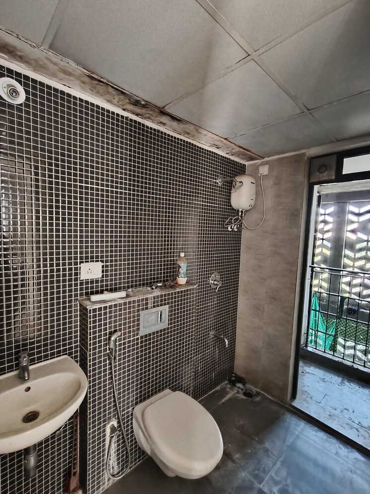 Bathroom, lodha-downtown 1 Bedroom 450 Sq.Ft. Apartment In Dombivli East Thane 9705490