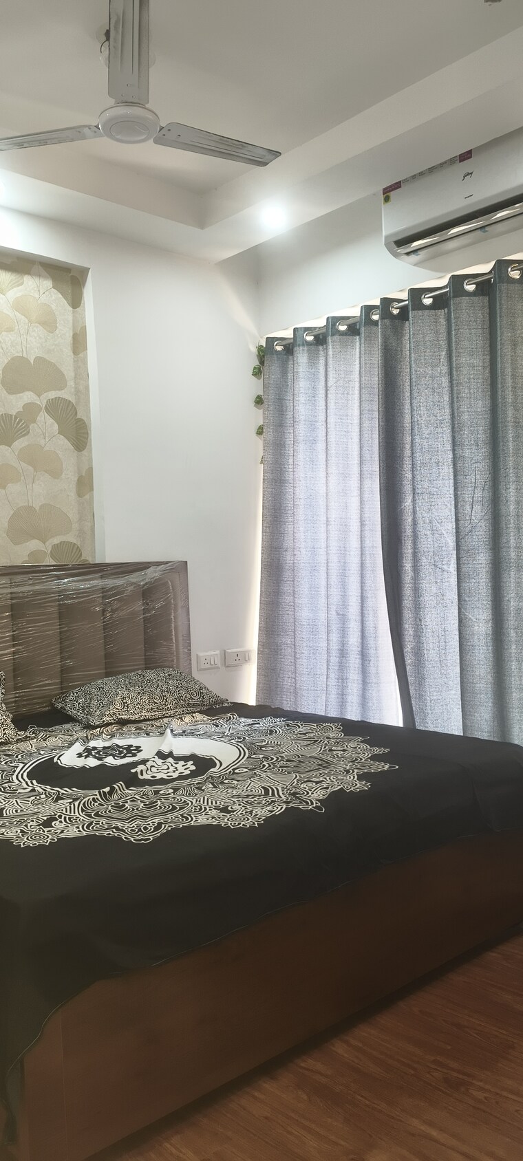 Bedroom, prateek-grand-city 1.5 Bedroom 544 Sq.Ft. Apartment In Siddharth Vihar Ghaziabad 9705489