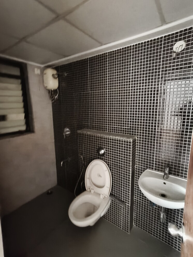 Bathroom, lodha-downtown 1 Bedroom 450 Sq.Ft. Apartment In Dombivli East Thane 9705498