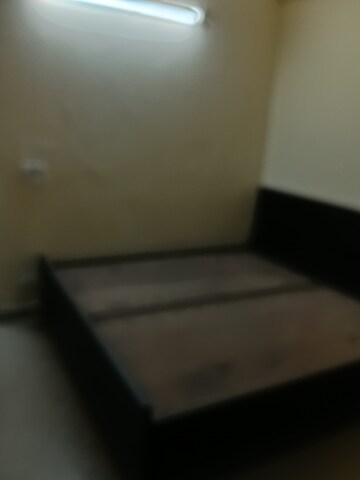 Room in 1 BHK Builder Floor at Ignou Road – for Rent