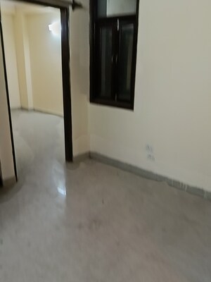 Room in 1 BHK Builder Floor at Ignou Road – for Rent