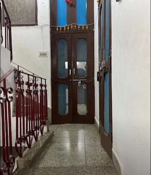 Building Lobby in 3 BHK Independent House at Aliganj – for Rent