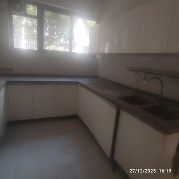 Room in 4 BHK Villa at Tata Primanti Villas, Sector 72 – for Sale