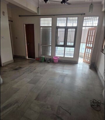 Room in 2 BHK Apartment at Hazratganj – for Sale