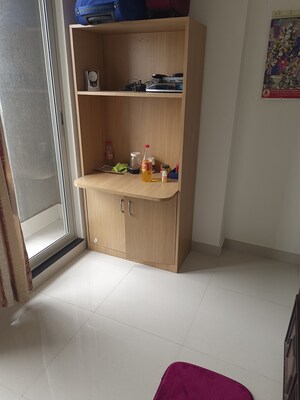 Study Room in 2 BHK Apartment at Ashar Metro Towers, Vartak Nagar – for Rent
