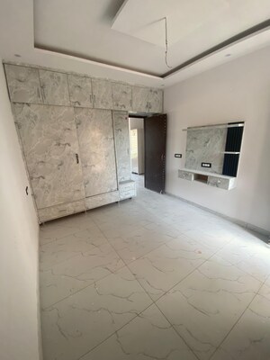 Room in 5 BHK Villa at Aura Homes, Patiala Road – for Sale