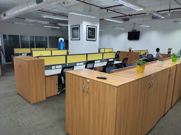 Team Area, kurla Commercial Office Space 2500 Sq.Ft. In Kurla Mumbai 9705589