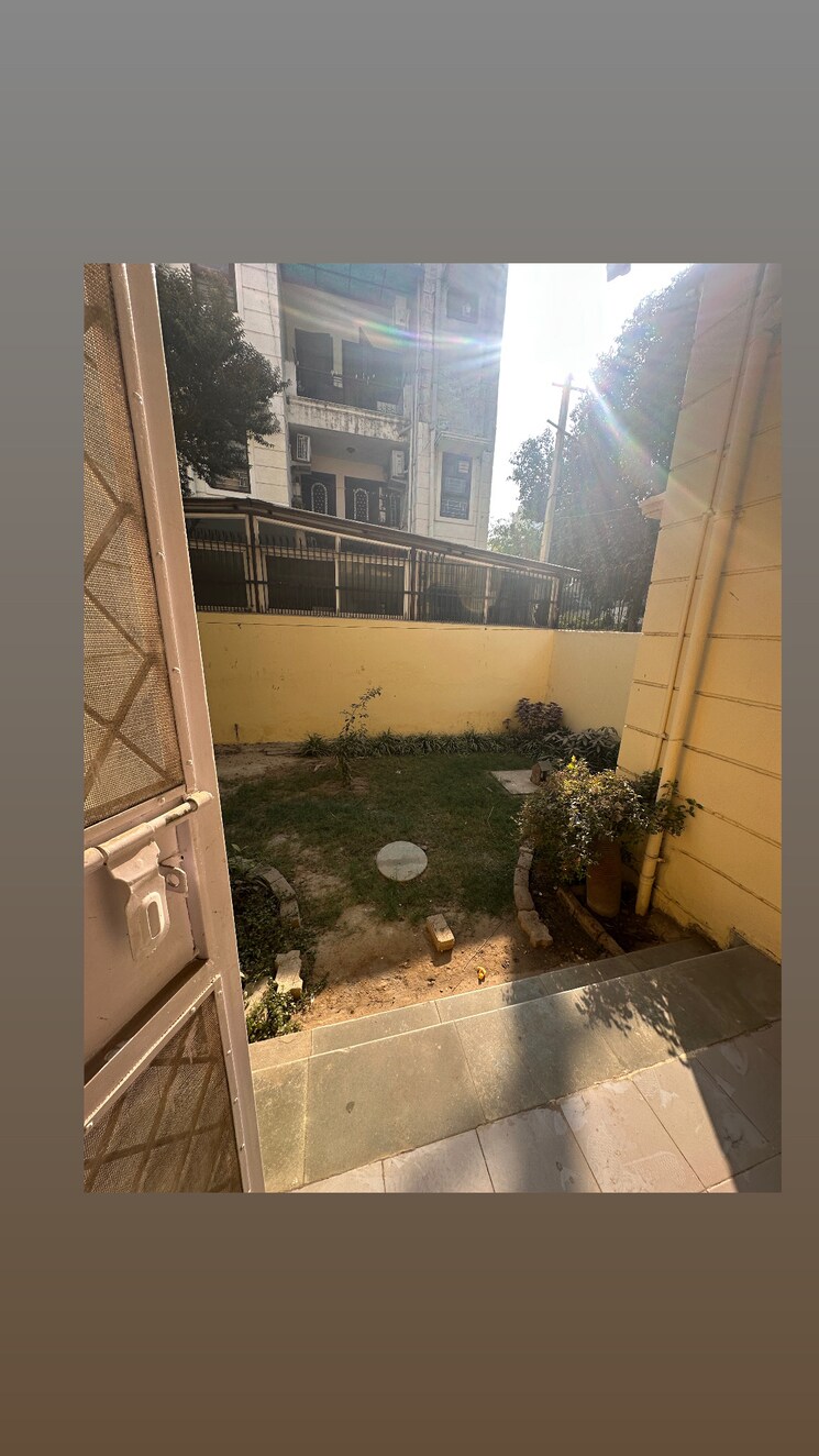 Kitchen, ss-mayfield-gardens 3 Bedroom 3200 Sq.Ft. Apartment In Sector 51 Gurgaon 9705591