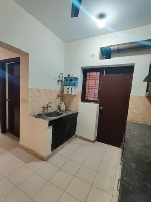 Kitchen in 3 BHK Builder Floor at SS Mayfield Gardens, Sector 51 – for Rent