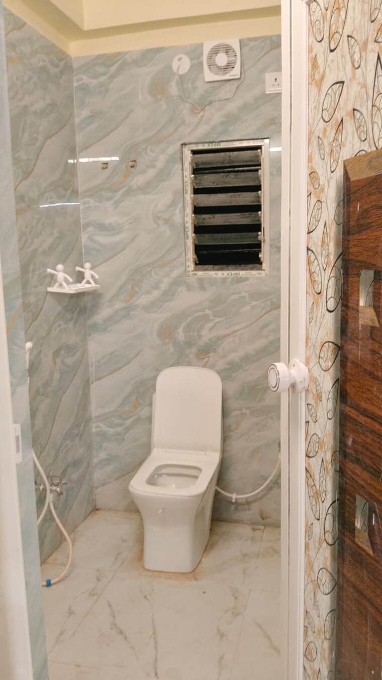 Bathroom, natural-awas 3 Bedroom 1235 Sq.Ft. Apartment In Chinar Park Kolkata 9705604