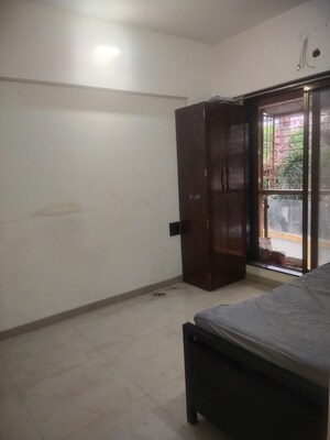 Room in 3 BHK Apartment at Manohar Vikas Shreeji Paraiso Phase I, Badlapur East – for Rent