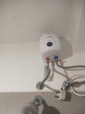 Bathroom in 3 BHK Apartment at Manohar Vikas Shreeji Paraiso Phase I, Badlapur East – for Rent