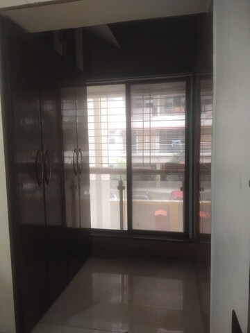 Room in 3 BHK Apartment at Manohar Vikas Shreeji Paraiso Phase I, Badlapur East – for Rent