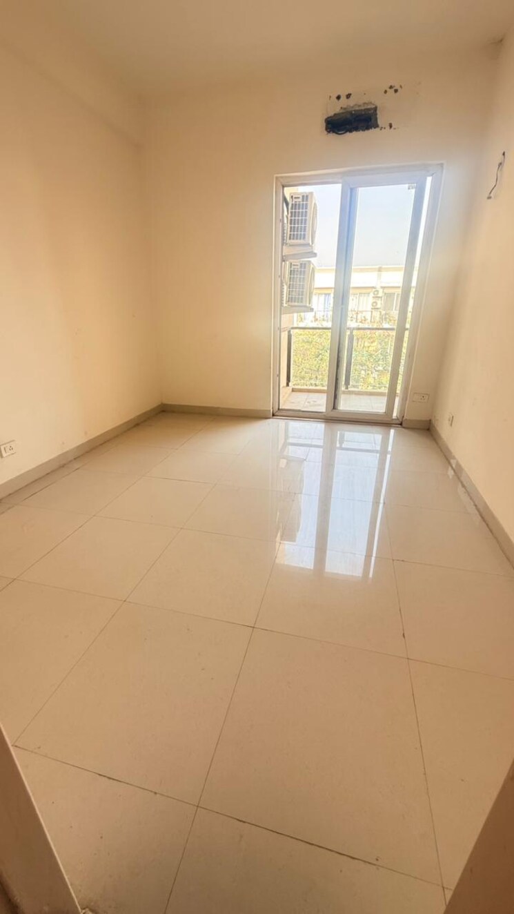 Room, dlf-park-place 3 Bedroom 1975 Sq.Ft. Apartment In Sector 54 Gurgaon 9705610