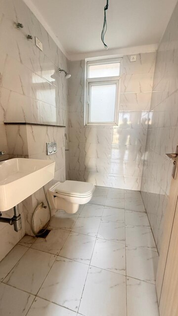 Bathroom in 3 BHK Apartment at DLF Park Place, Sector 54 – for Sale