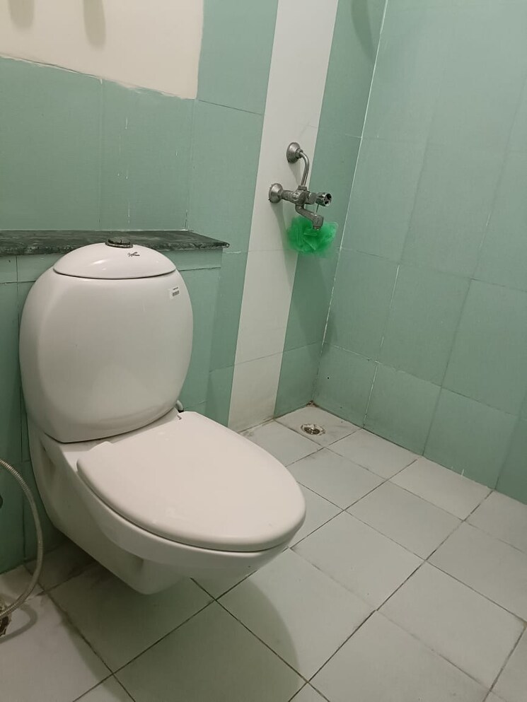 Master Bedroom, jaypee-greens-kosmos 3.5 Bedroom 1365 Sq.Ft. Apartment In Sector 134 Noida 9705624