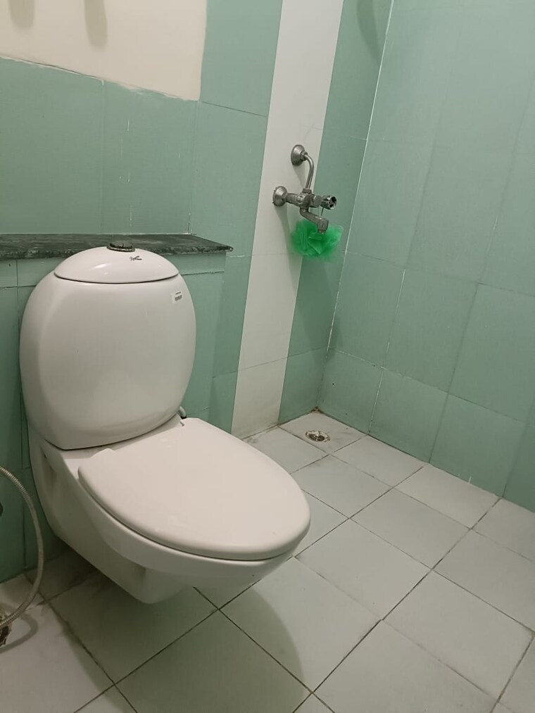 Master Bedroom, jaypee-greens-kosmos 3.5 Bedroom 1365 Sq.Ft. Apartment In Sector 134 Noida 9705624