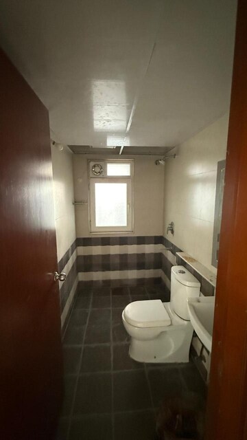 Bathroom in 3 BHK Apartment at Yeshwanthpur – for Rent