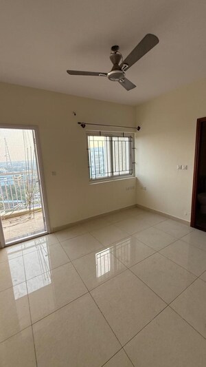 Room in 3 BHK Apartment at Yeshwanthpur – for Rent