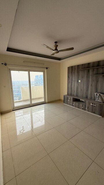 Living Room in 3 BHK Apartment at Yeshwanthpur – for Rent