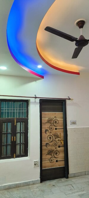 Furnished Amenities in 2 BHK Builder Floor at Gomti Nagar – for Rent