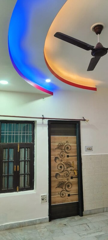 Furnished Amenities in 2 BHK Builder Floor at Gomti Nagar – for Rent