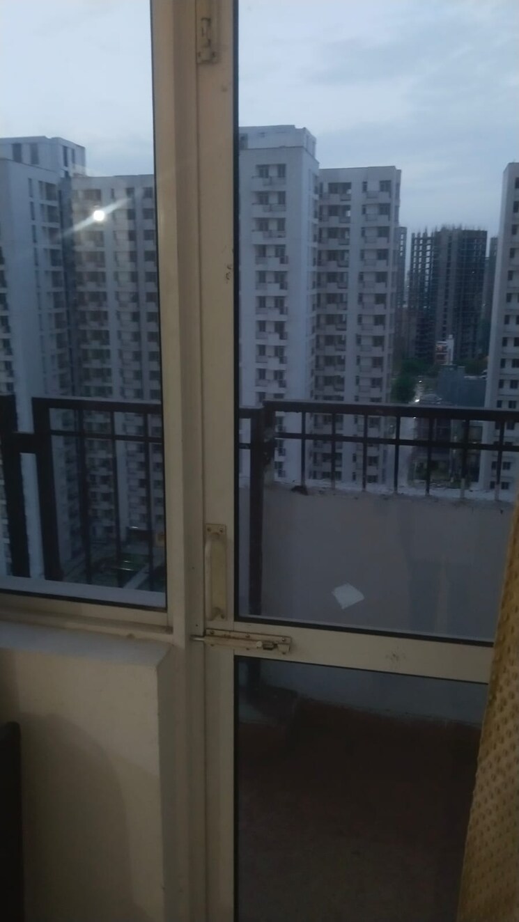 Bathroom, jaypee-greens-krescent-homes 3.5 Bedroom 1980 Sq.Ft. Apartment In Sector 129 Noida 9705647