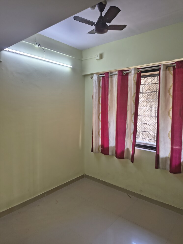undefined, kurla east 1 Bedroom 300 Sq.Ft. Apartment In Kurla East Mumbai 9705649