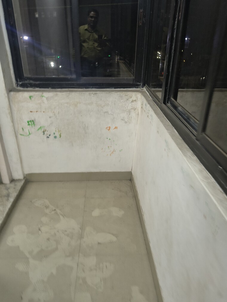 Room, kurla east 1 Bedroom 300 Sq.Ft. Apartment In Kurla East Mumbai 9705649