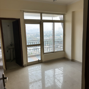 Room in 3.5 BHK Apartment at Gardenia Grace, Sector 61 – for Sale