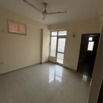 Room in 3.5 BHK Apartment at Gardenia Grace, Sector 61 – for Sale